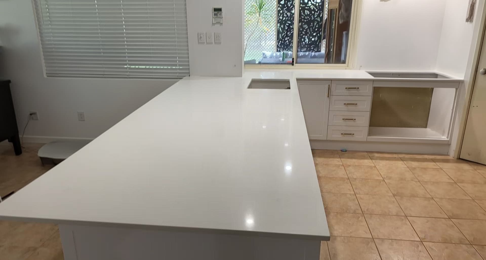 White Engineered Quartz