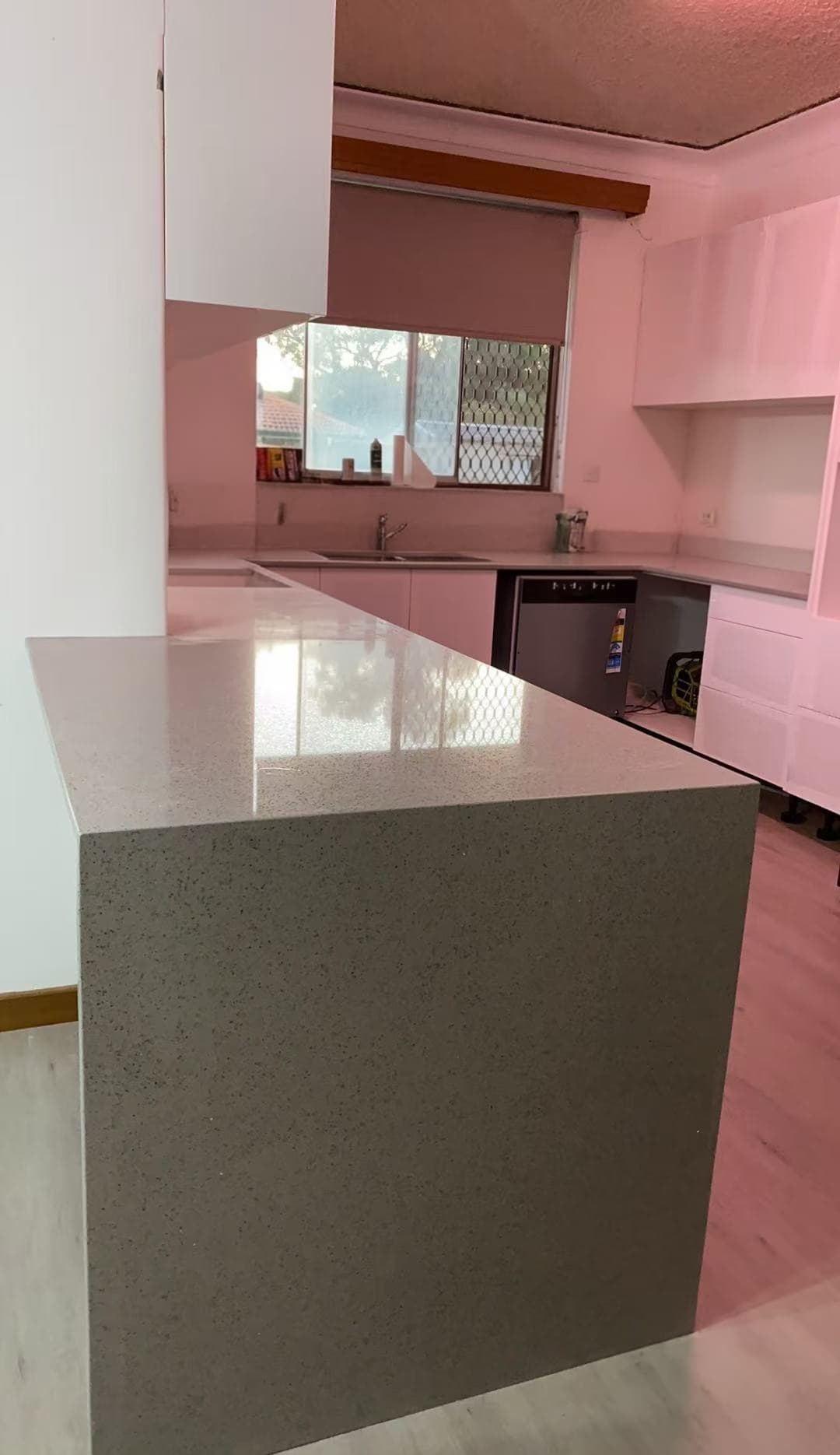 Grey Speckled Engineered Quartz